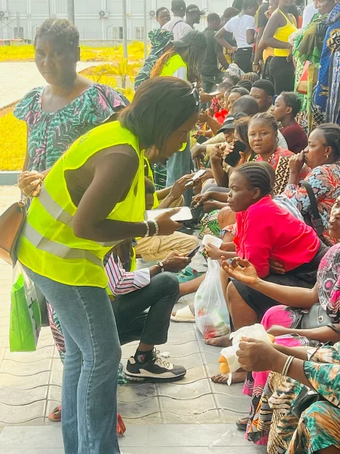 Vijana wanaoshiriki katika shughuli ya afya ya FIJADA